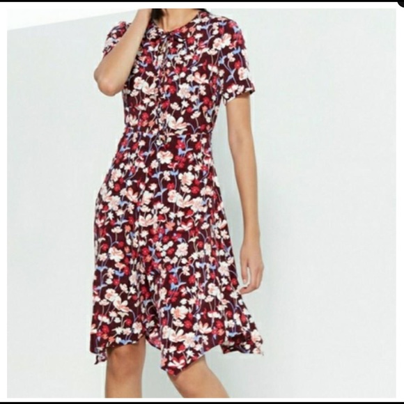 Tommy Hilfiger Dresses & Skirts - #32 Tommy HILFIGER BROOKSHIRE RED FLORAL Flare DRESS